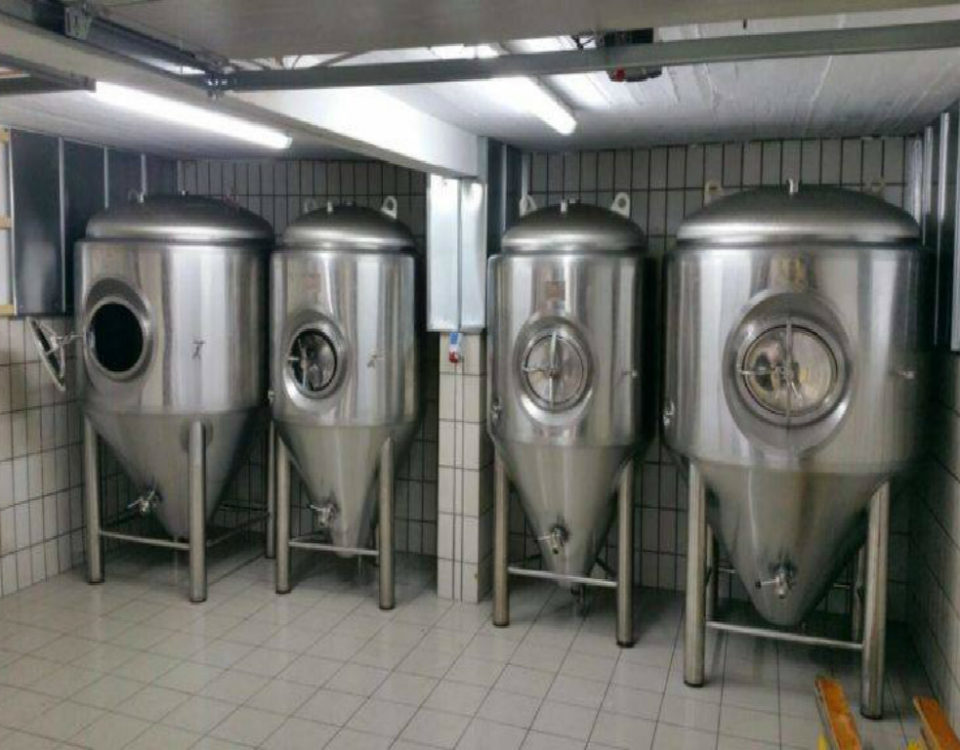Beer fermentation tank